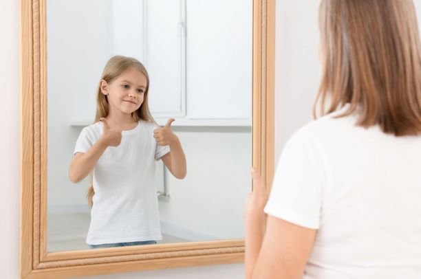 signs you have low self-esteem and what you can do for it